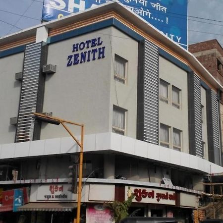 Hotel Zenith Surat Exterior photo